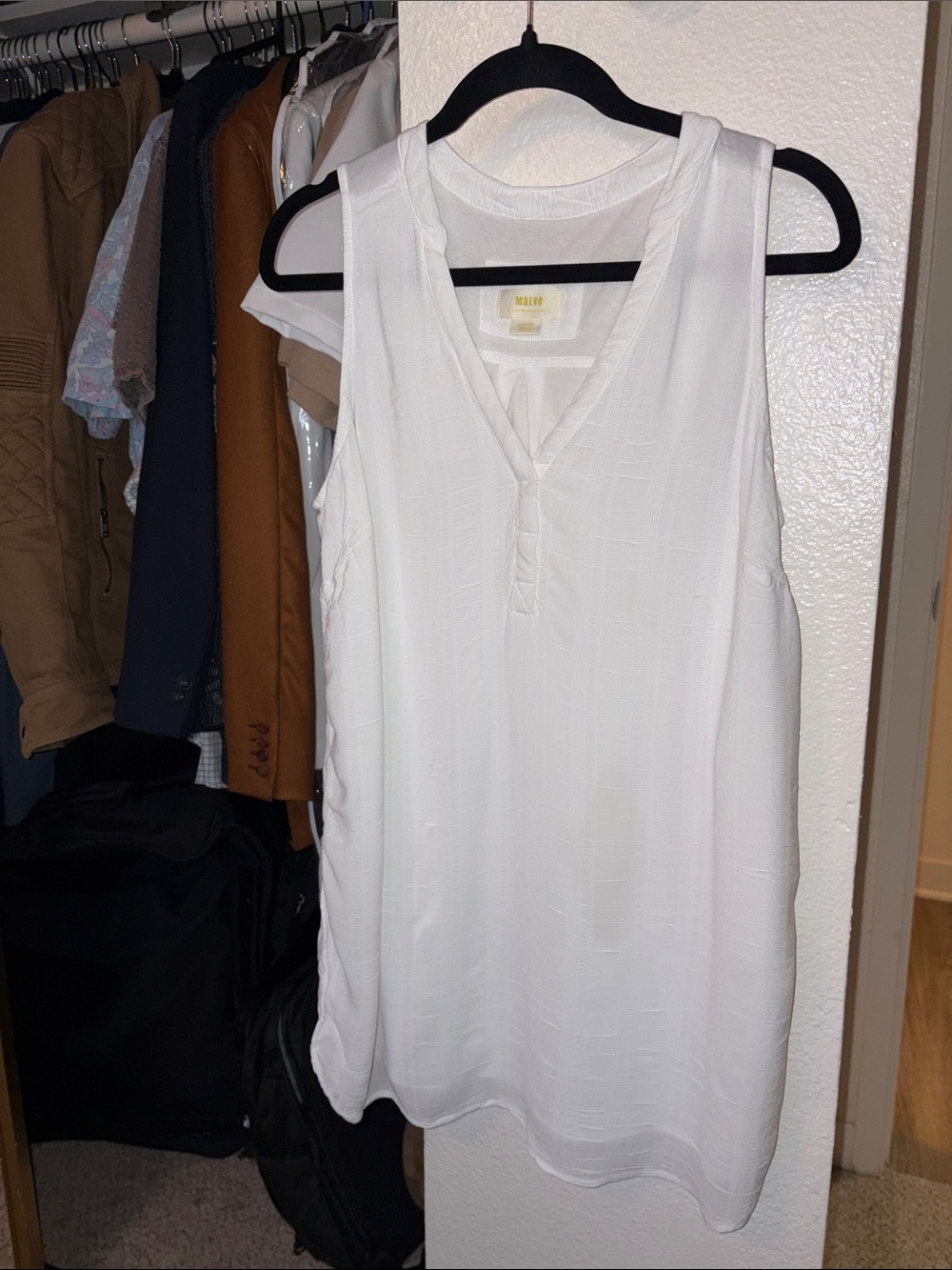 Maeve White V-Neck Sleeveless Camisole